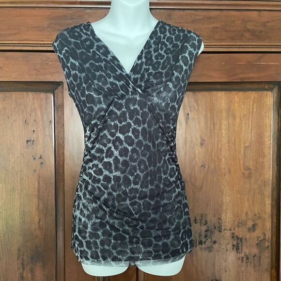 New Women's SWEET PEA by Stacy Frati Leopard Print Sleeveless Top Size M - Picture 1 of 9